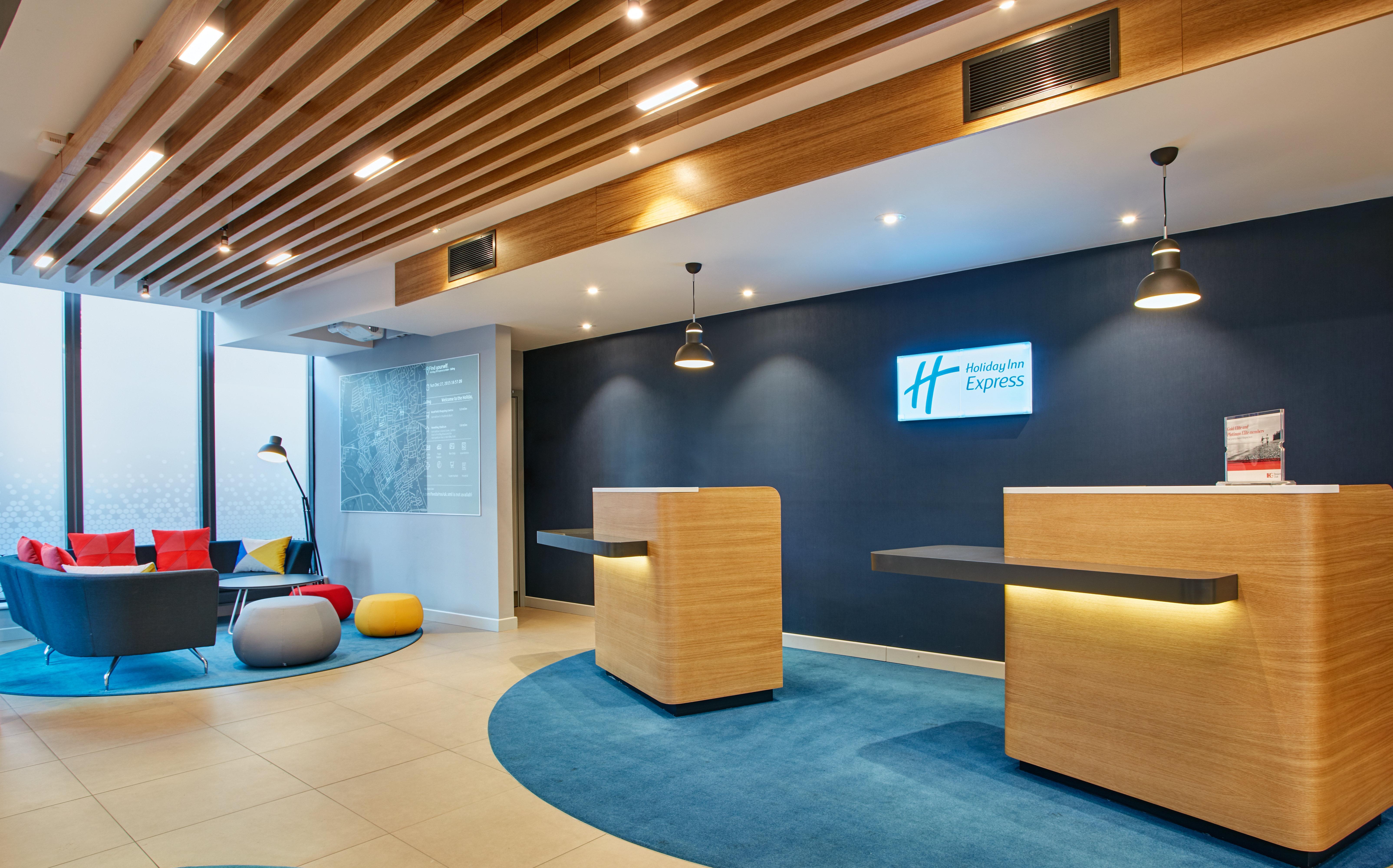 Hotel Express London-ealing, An Ihg Londen