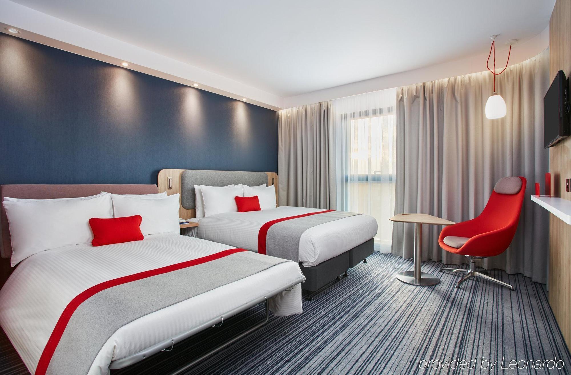 Express London-ealing, An Ihg Londen